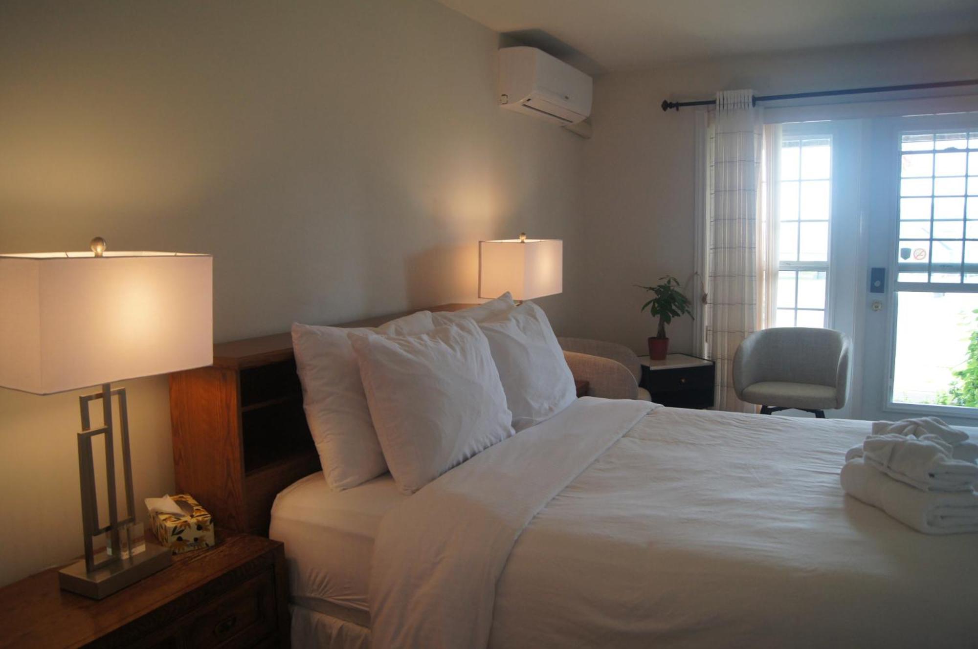 Lee'S Ocean Peek B & B Stratford Exterior photo